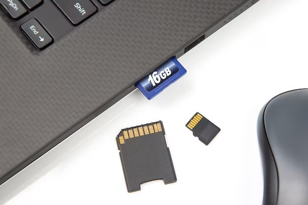 How do I view SD card contents on my laptop