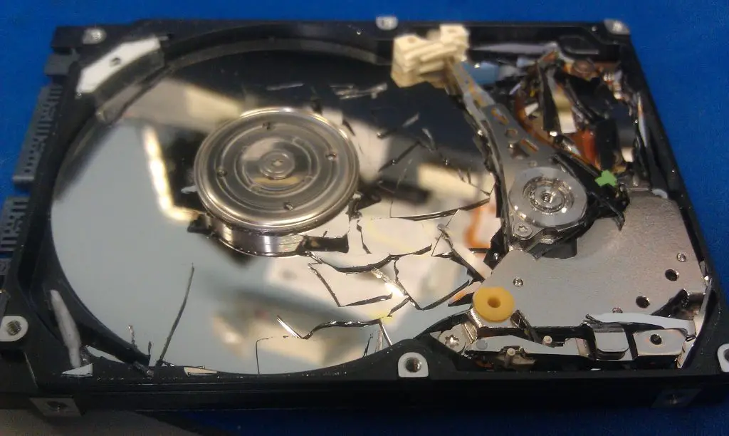 What causes hard drives to crash