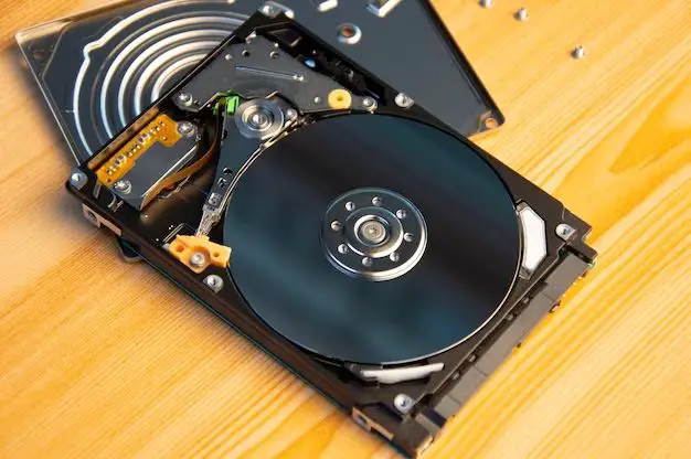 Where is the data actually stored inside the hard drive