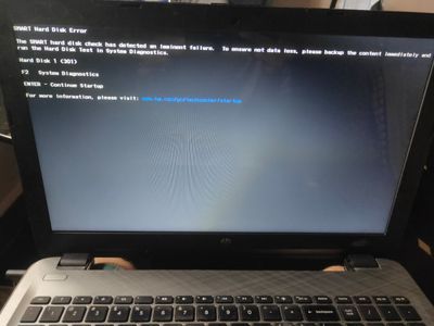 How do I boot my HP laptop from a disk