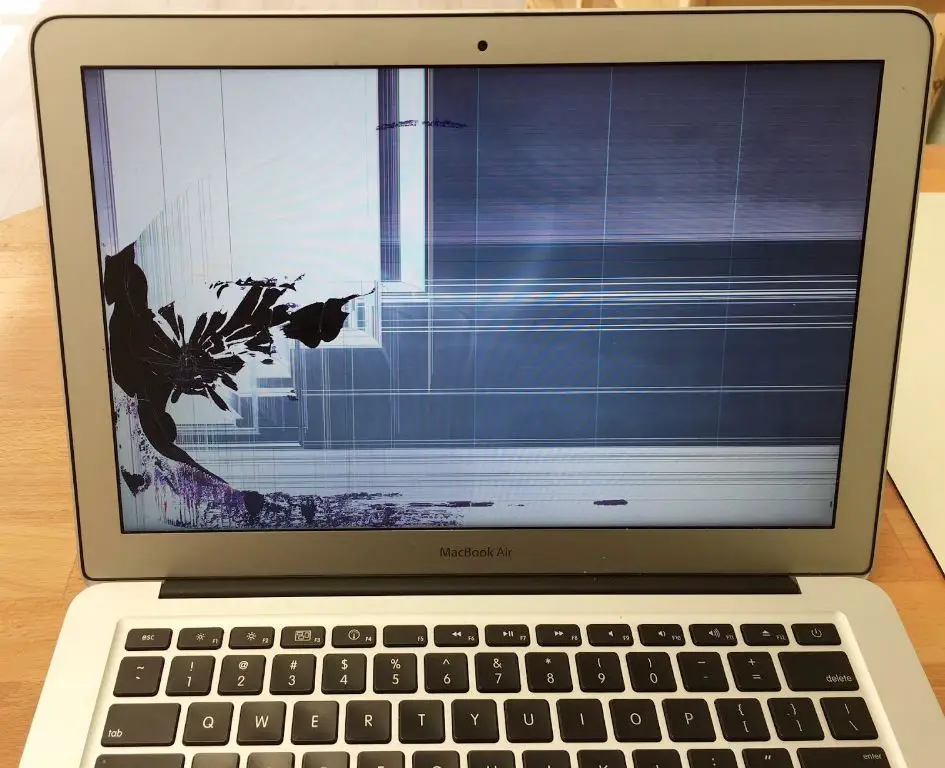 How much can you sell a water damaged MacBook Air for