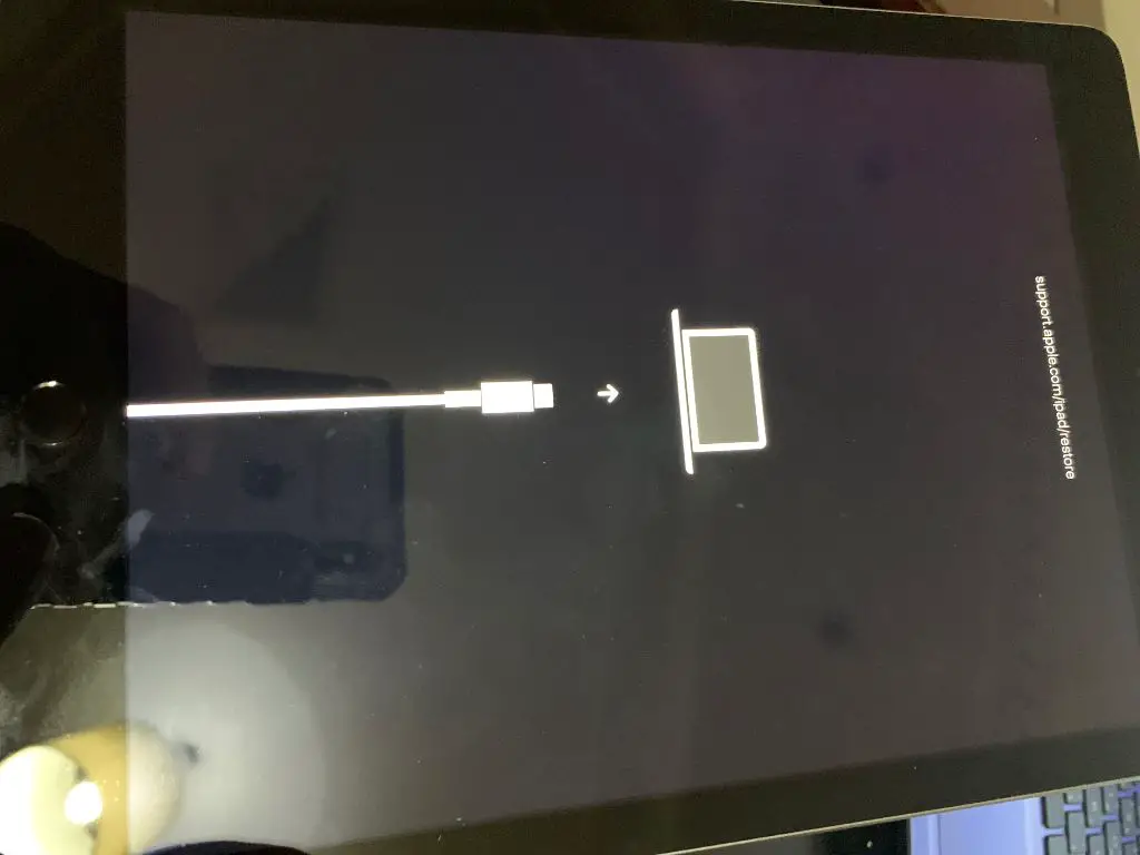 Why won't my iPad restore error 4013