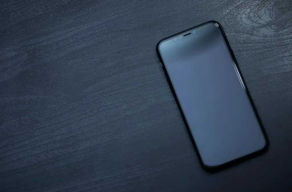What to do when your iPhone 6 screen is black but still works