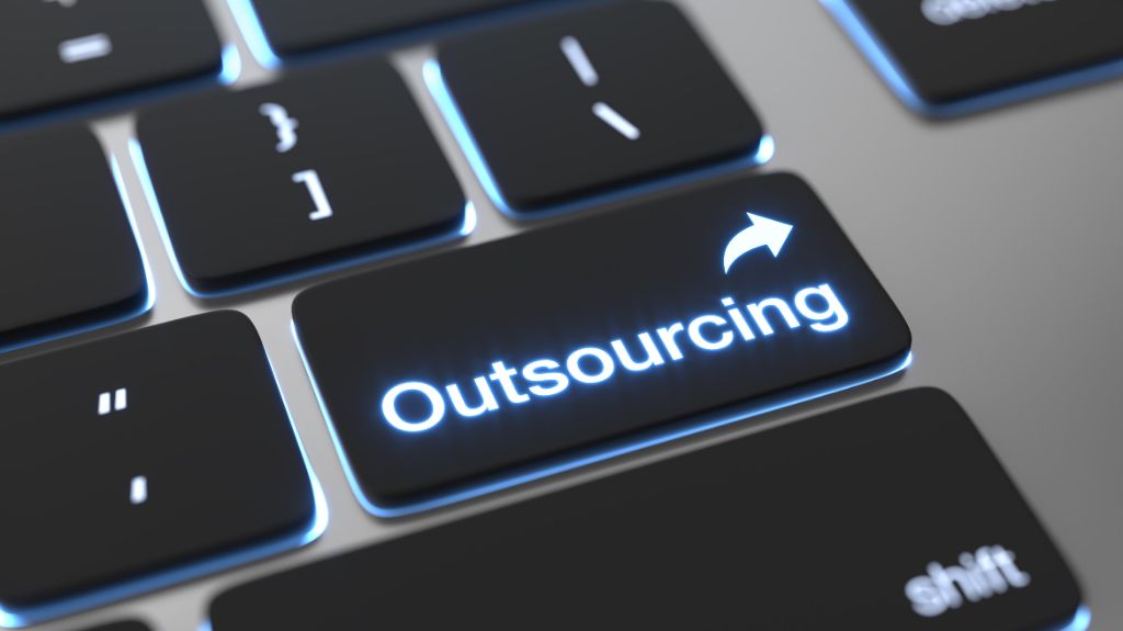 Can a company's IT security be outsourced