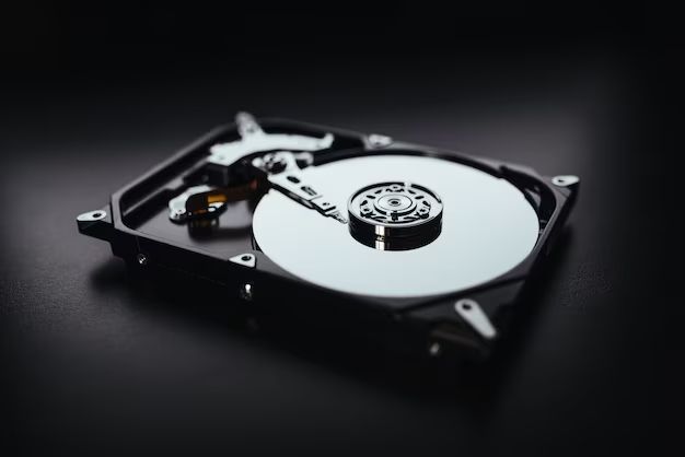 What are the functions and parts of the hard disk drive