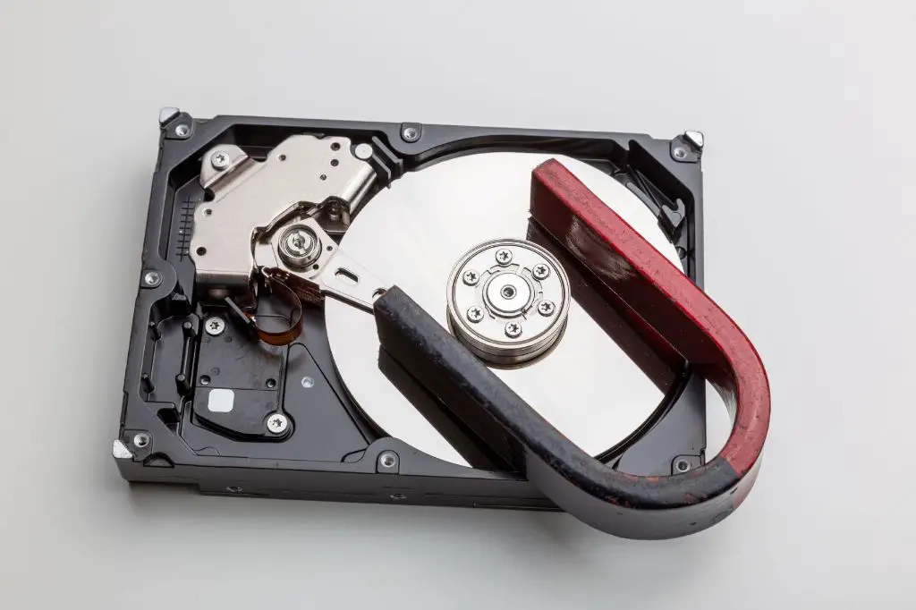 Can I use a magnet to wipe a hard drive