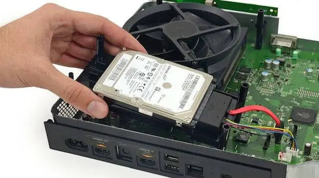Can Xbox One hard drive be replaced