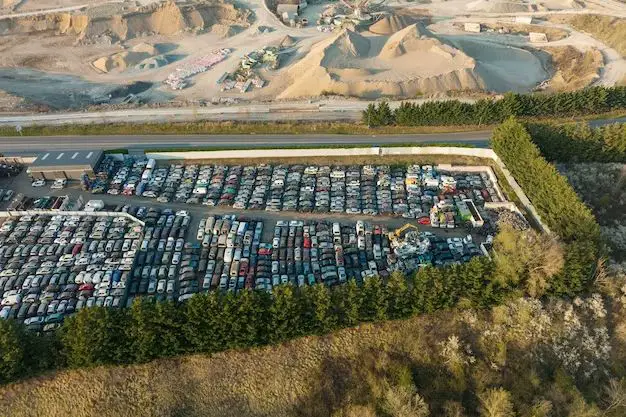 Where is the largest salvage yard in the United States
