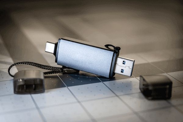 How do I restore a partition on a USB drive