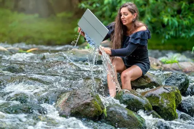 What to do if laptop falls in water